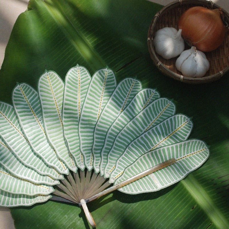 BANANA-LEAF-LB_1512x_adb63bdf-85cb-45f5-b54b-0d14354947be